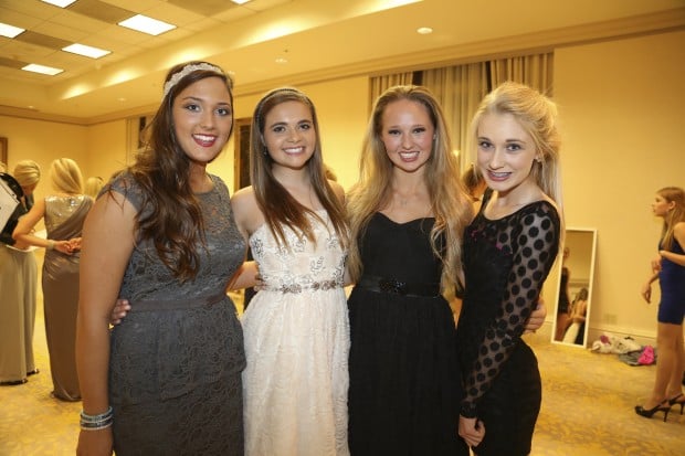 Joanie Garlich, Ellie Prosperi, Morgan Medelberg, Maddie Kohler